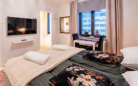 Studio In The City Center Free Private Parking With Heating Plug